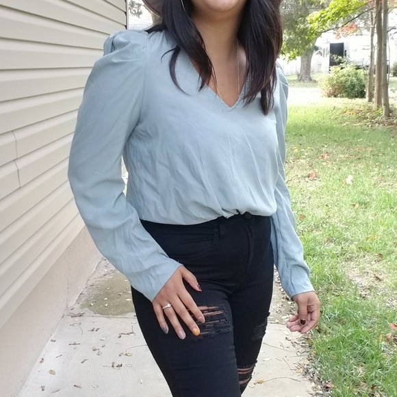 LE SAGE GREEN PUFF SLEEVE PLEATED TOP - Picture 15 of 16